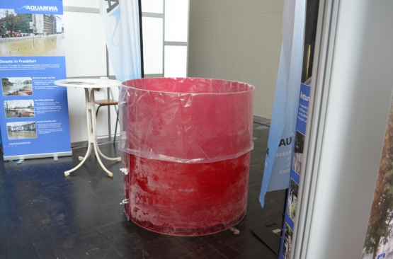 Ein Messestand mit Ger�tschaften, die wir beim Hochwasser 2013 verbaut haben.